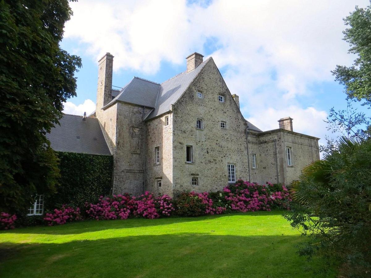 Manoir De Savigny Panzió Valognes Kültér fotó