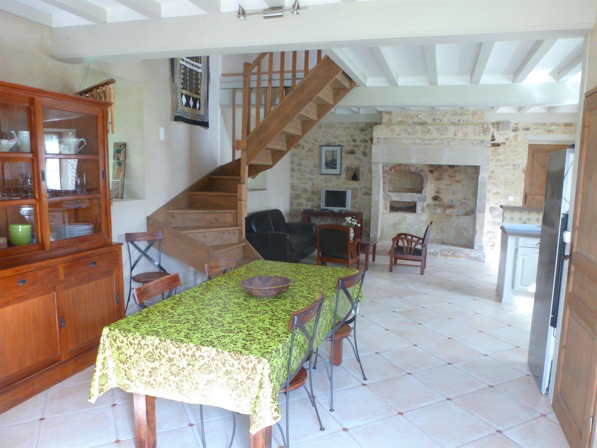 Manoir De Savigny Panzió Valognes Kültér fotó