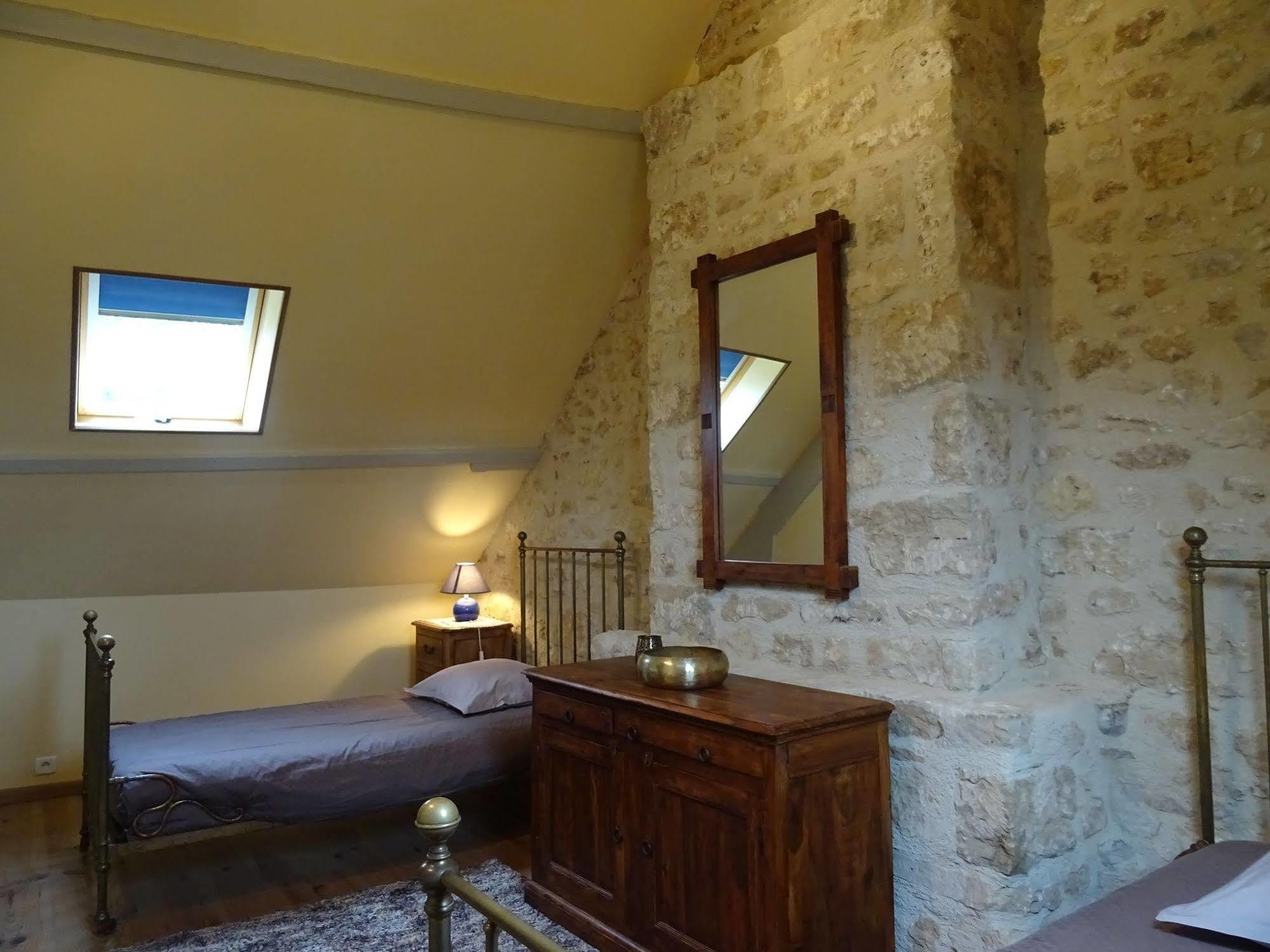 Manoir De Savigny Panzió Valognes Kültér fotó